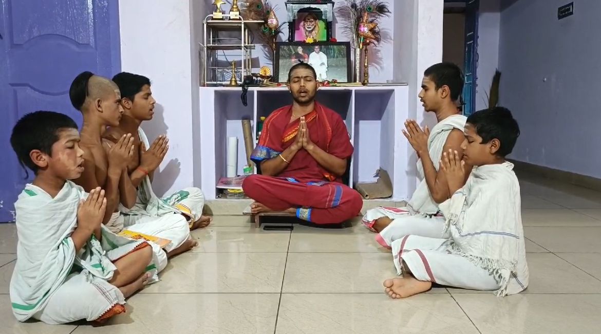 Our Adyapakar and Vidyarthis